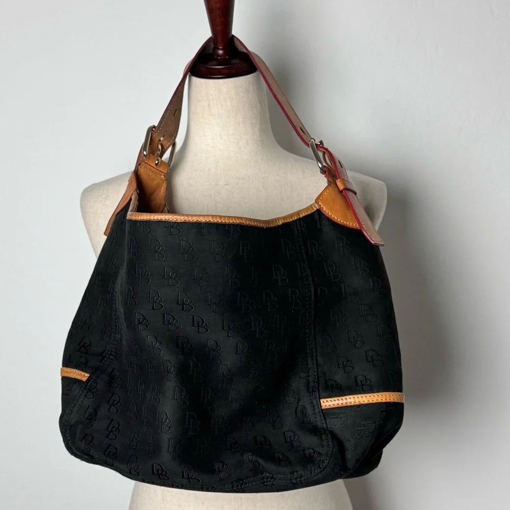 Dooney & Bourke black and tan‎ monogram Handbag hobo
